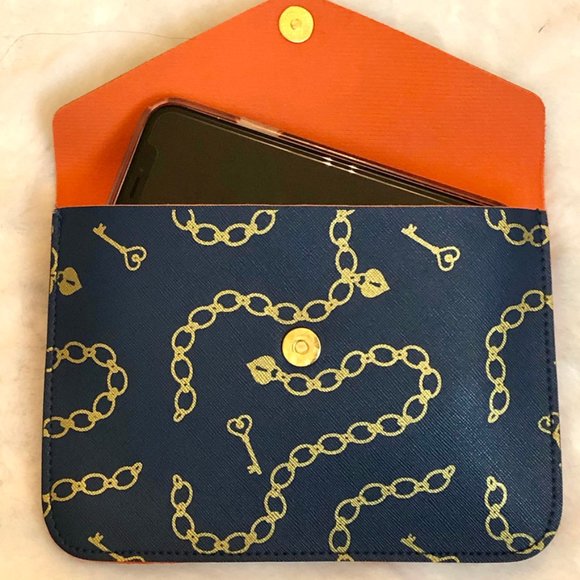 NWT Top It Off Clutch, Wristlet,Shoulder,Crossbody - Picture 13 of 13